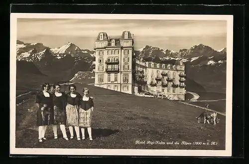 AK Rigi-Kulm, Hotel Rigi-Kulm mit den Alpen im Hintergrund