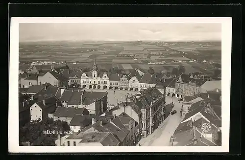 AK Melnik, Panorama mit Stadtplatz aus der Vogelschau