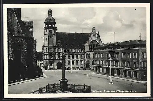 AK Köthen, Rathaus mit Kriegerdenkmal
