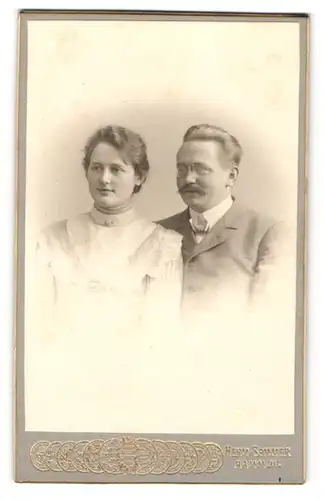 Fotografie Herm. Sommer, Hamm i. W., Bahnhofstr. 15, Ehepaar in hübscher Kleidung