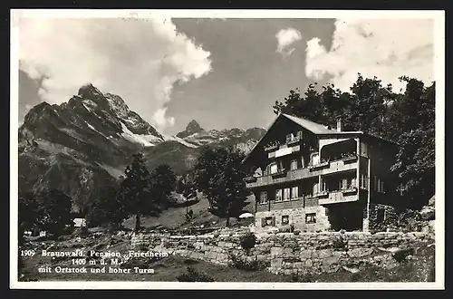 AK Braunwald, Pension Friedheim mit Ortstock und hoher Turm