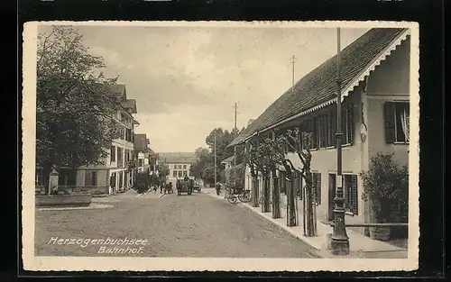 AK Herzogenbuchsee, Strassenpartie am Bahnhof