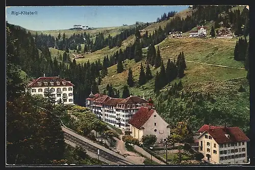 AK Rigi-Klösterli, Ortsansicht mit Bahntrassen in den Bergen