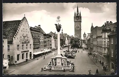 AK Straubing, Theresienplatz mit Säulendenkmal und Türmen aus der Vogelschau