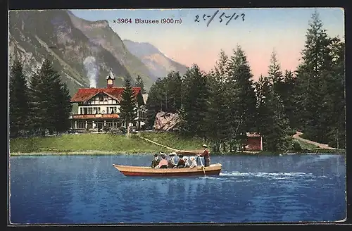 AK Blausee, Haus am See und Passagiere im Boot
