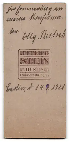 Fotografie Stein, Berlin, Chausseestr. 70 /71, Konfirmationsfoto von Elly Rirtsch, 1921