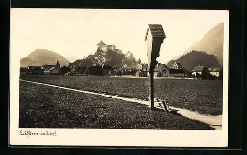 AK Kufstein, Flurkreuz mit Blick auf die Festung