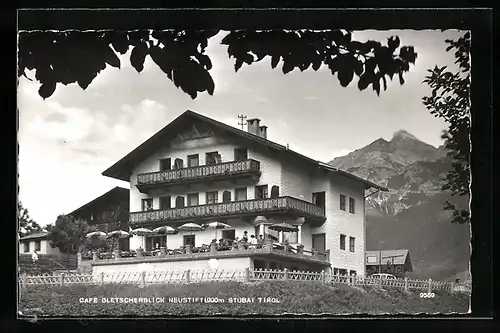 AK Neustift /Stubai, Cafe Gletscherblick gegen die Berge