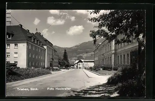 AK Trieben, Strassenpartie mit Bergblick