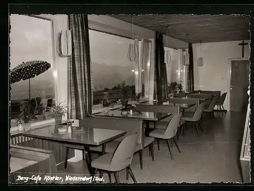 AK Niederndorf in Tirol, Berg-Cafe Köstler, Innenansicht