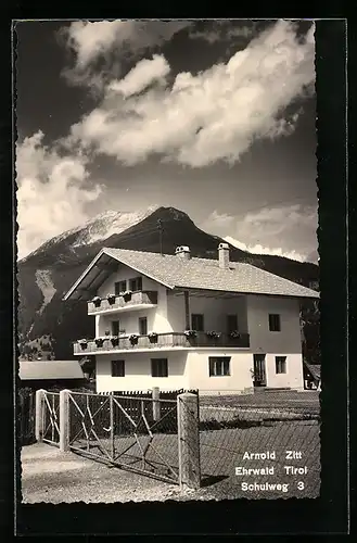 AK Ehrwald /Tirol, Gasthaus von Arnold Zitt, Schulweg 3