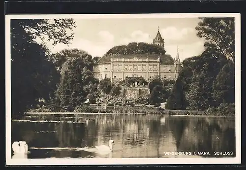 AK Wiesenburg / Mark, Schlossansicht, Partie am See