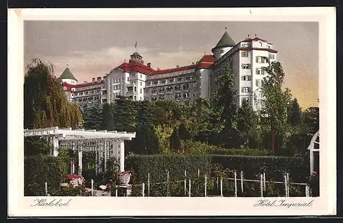 AK Karlovy-Vary, Hotel Imperial vom Garten aus gesehen