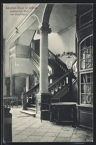 AK Lübeck, Schabbel-Haus, Rechtsseitige Diele und Haupttreppe