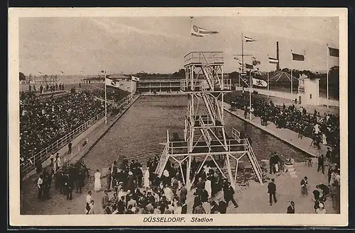 AK Düsseldorf, gefülltes Stadion mit Schwimmbecken