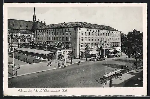 AK Chemnitz, Strassenpartie am Hotel Chemnitzer Hof