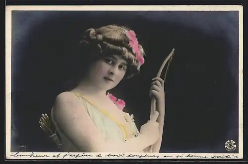 Foto-AK Atelier Reutlinger, Paris: Junge Frau mit einem Bogen