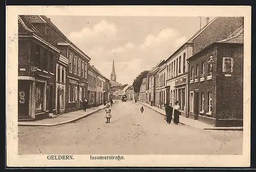 AK Geldern, Blick von der Issumerstrasse zur Kirche