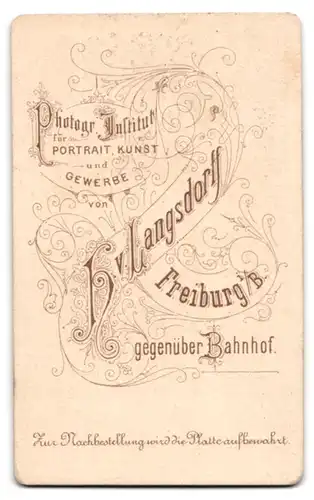 Fotografie H. v. Langsdorff, Freiburg /B., Junges gutaussehendes Mädchen schaut selbstbewusst in die Kamera