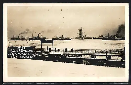 AK Kiel-Holtenau, Eingefrorene Dampfer im Winter 1929