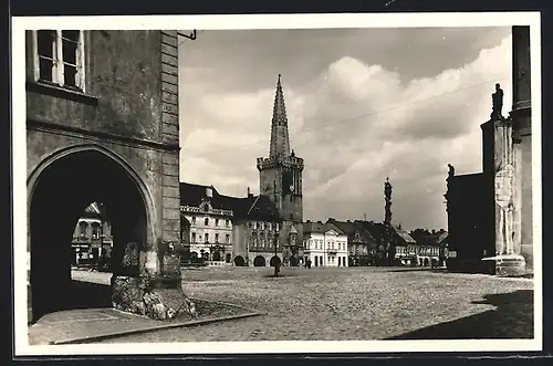 AK Kadan, Partie am Marktplatz mit Hotel und Rathaus