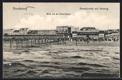 AK Norderney, Strandpartie mit Seesteg u. Blick auf dei Kaiserstrasse