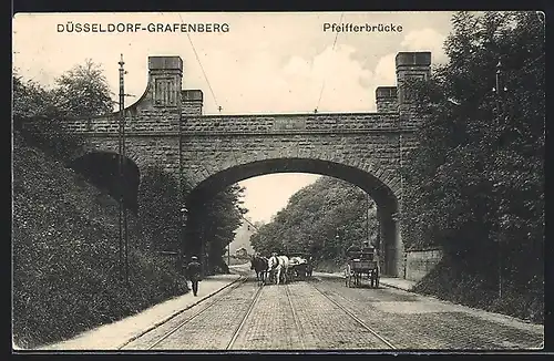 AK Düsseldorf-Grafenberg, Pferdefuhrwerke an der Pfeifferbrücke