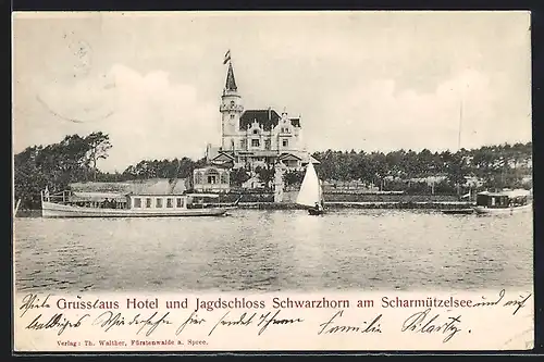 AK Schwarzhorn am Scharmützelsee, Partie auf dem Wasser mit Segelboot und Schloss