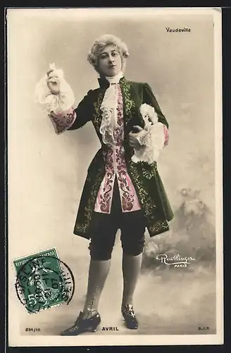 Foto-AK Atelier Reutlinger, Paris, Schauspielerin Avril im Kostüm