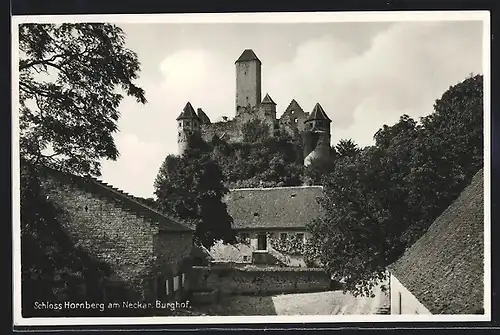 AK Burg Hornberg (Götz von Berlichingen), Burghof