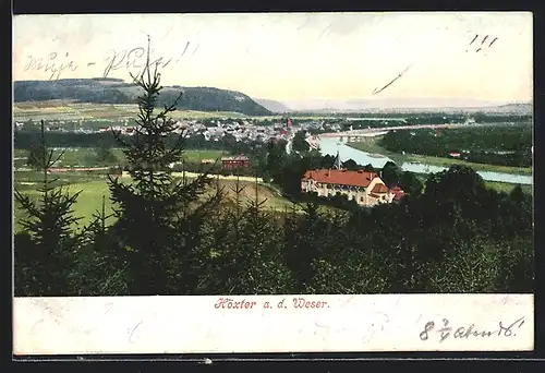 AK Höxter a. d. Weser, Blick über Nadelbäume hin zur Ortschaft