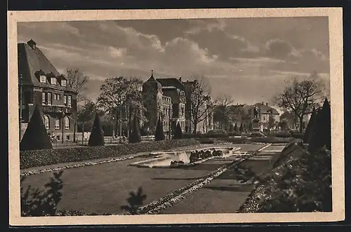 AK Krefeld, Partie am Bismarckplatz mit Blick auf Villen und Denkmal