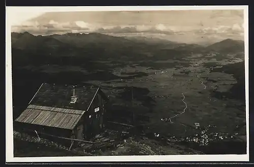 AK Mauterndorf im Lungau, Speiereckhütte mit Blick ins Tal