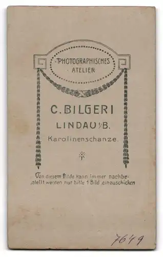 Fotografie C. Bilger, Lindau /B., Karolinenschanze, Hübscher Junge mit abstehenden Ohren und Binder