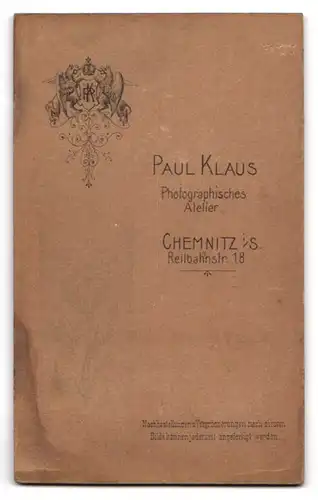 Fotografie Paul Klaus, Chemnitz, Reitbahnstr. 18, Dunkelhaarige hübsche Frau mit Ohrringen und Hochsteckfrisur