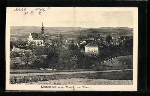 AK Kirchstetten an der Westbahn, Teilansicht mit Kirche und Blick ins Land