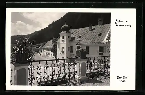 AK Vordernberg, Blick von Brüstung auf die Strasse