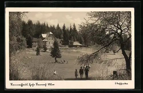 AK Rannachhaus, Besucher vor der Berghütte