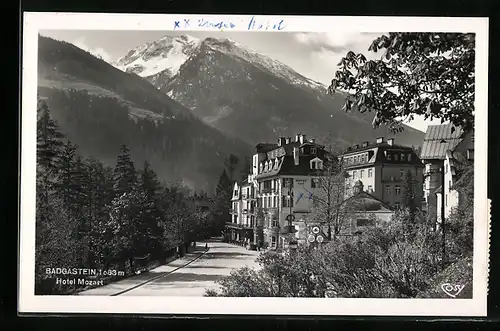 AK Badgastein, Strassenpartie am Hotel Mozart