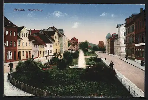 AK Apolda /Th., Heidenberg, Strassenpartie mit Brunnen