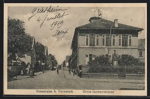 AK Griesheim b. Darmstadt, Gross-Gerauerstrasse mit Anwohnern