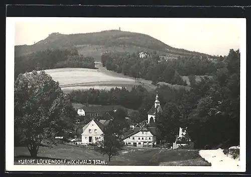 AK Lückendorf, Ortsansicht mit Blick auf den Hochwald