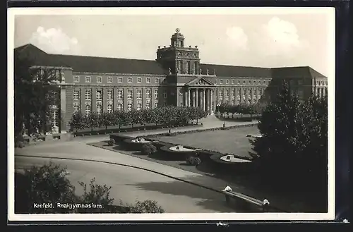 AK Krefeld, Realgymnasium mit Parkanlage
