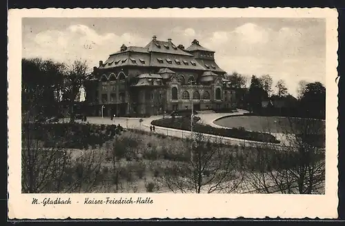 AK M.-Gladbach, Kaiser-Friedrich-Halle mit Park