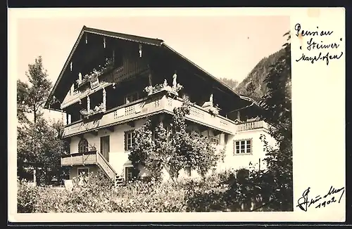 AK Mayrhofen /Zillertal, Partie im Garten der Pension Steiner