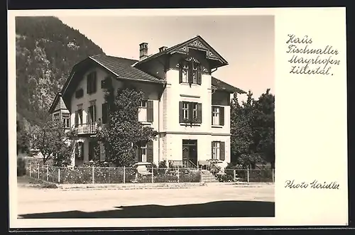 AK Mayrhofen /Zillertal, Strassenpartie mit Haus Fischwaller