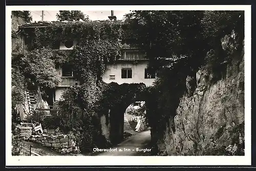 AK Oberaudorf a. Inn, Burgtor mit Felswand