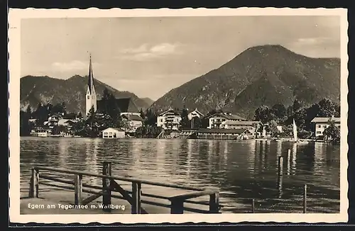 AK Egern am Tegernsee, Ortsansicht über den See gegen Wallberg