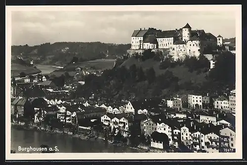 AK Burghausen a. Salzach, Ortsansicht aus der Vogelschau
