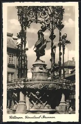 AK Göttingen, Gänseliesel-Brunnen im Sonnenschein